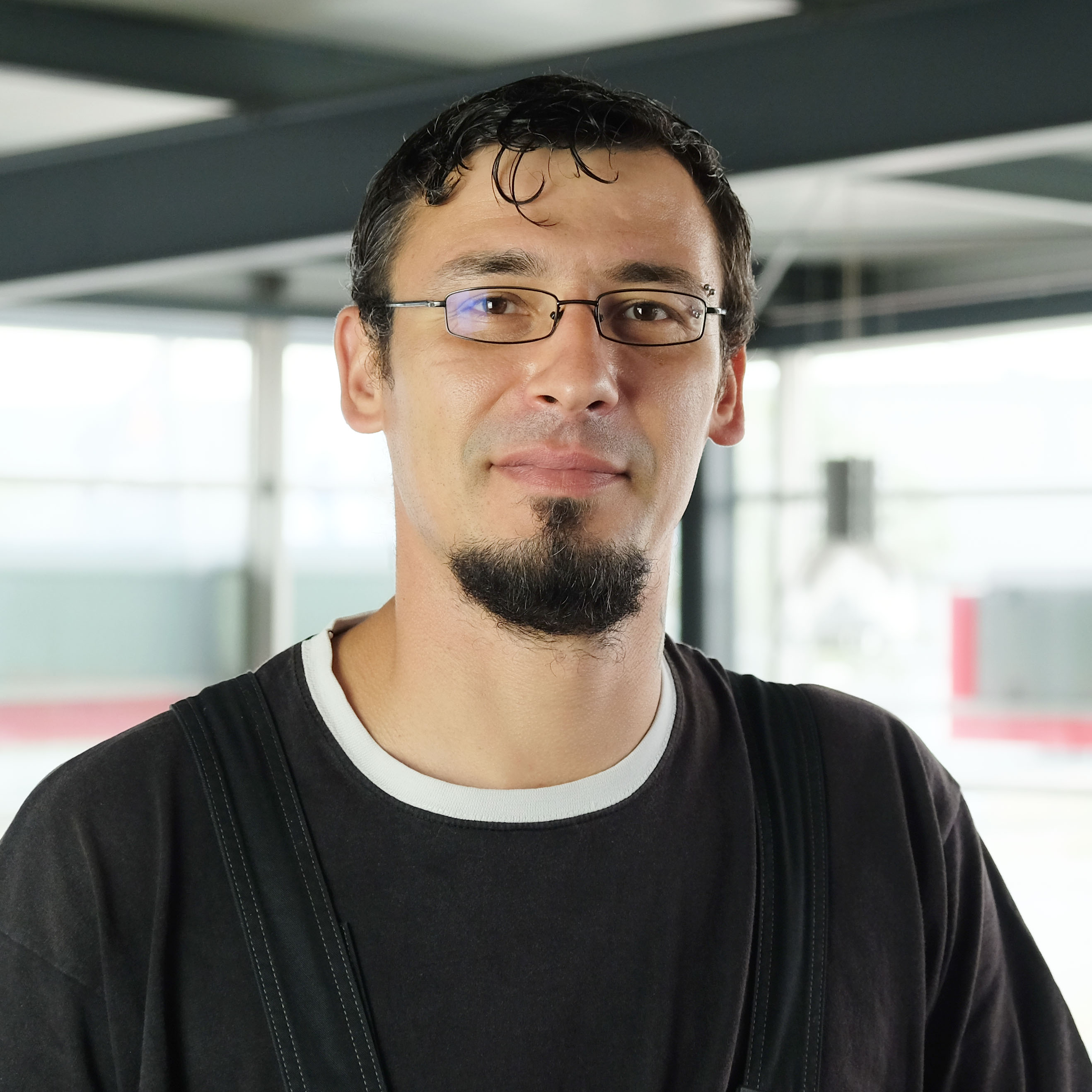  Daniel Marin